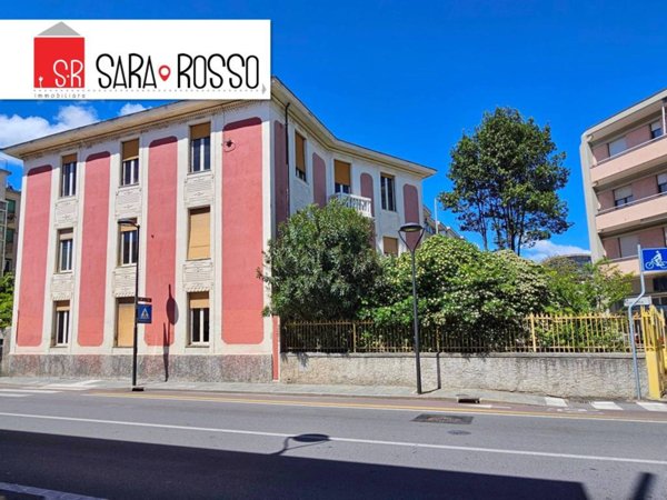 casa indipendente in vendita a Savona