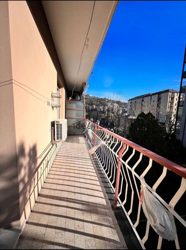 appartamento in vendita a Savona in zona Santuario