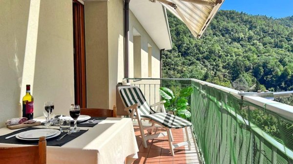 appartamento in vendita a Savona in zona Santuario