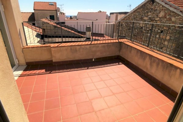 appartamento in vendita a Savona in zona Centro Storico