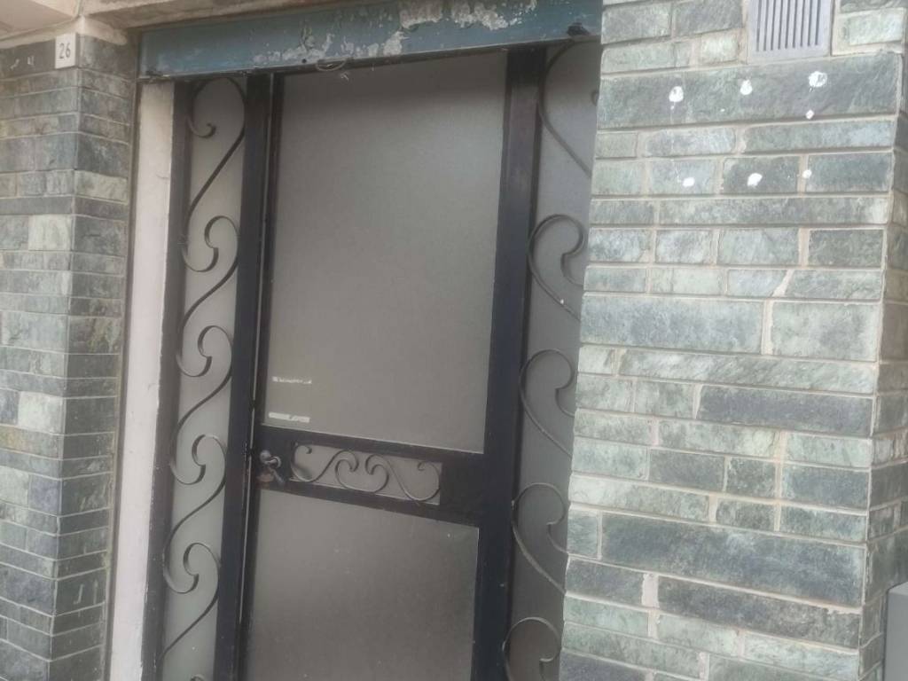 negozio in vendita a Savona in zona Centro Storico