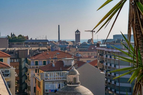 appartamento in vendita a Savona in zona Centro Storico
