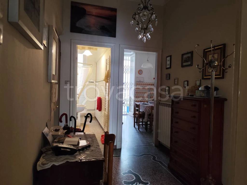 appartamento in vendita a Savona in zona Centro Storico