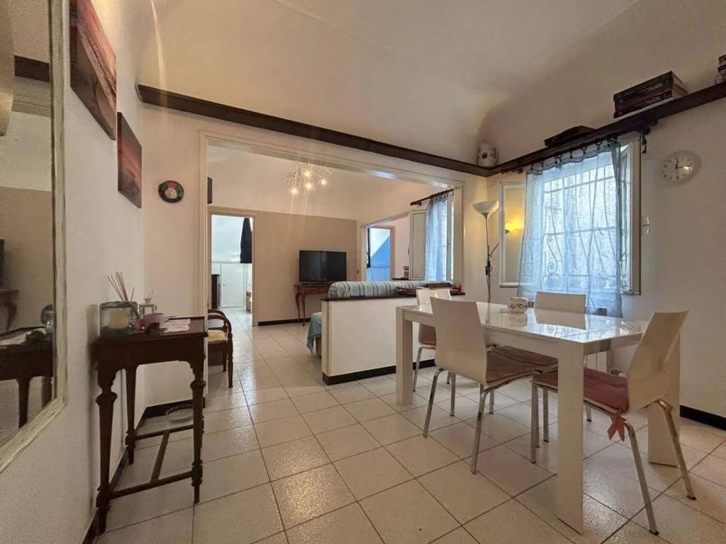 appartamento in vendita a Savona in zona Centro Storico