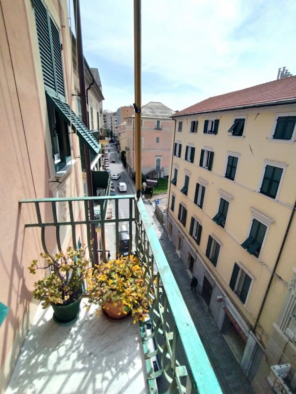 appartamento in vendita a Savona in zona Centro Storico
