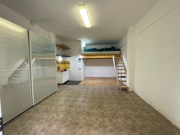 locale di sgombero in vendita a Savona