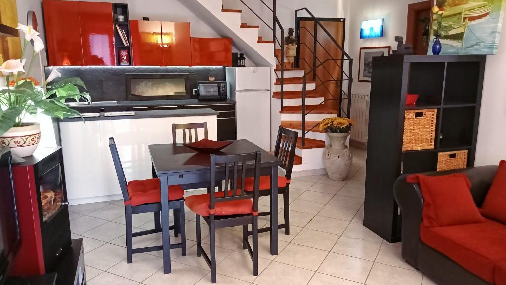 appartamento in vendita a Savona in zona Centro Storico