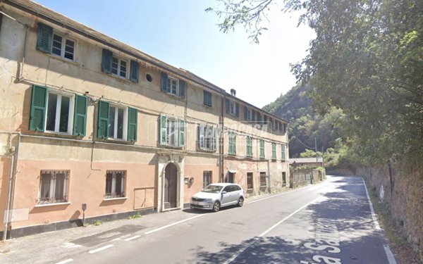 appartamento in vendita a Savona in zona Santuario