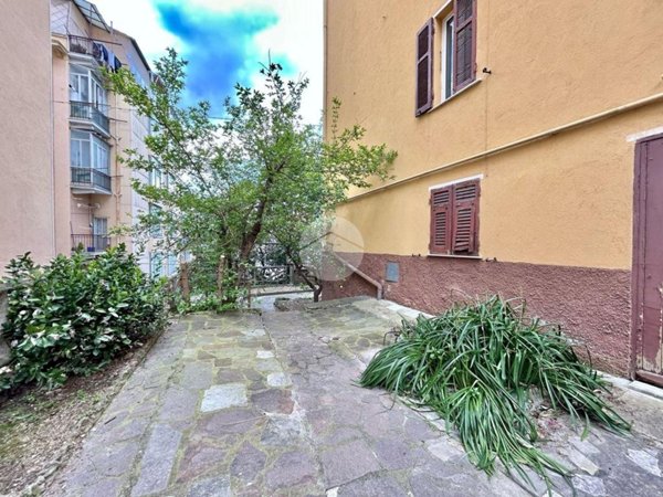 appartamento in vendita a Savona in zona Centro Storico
