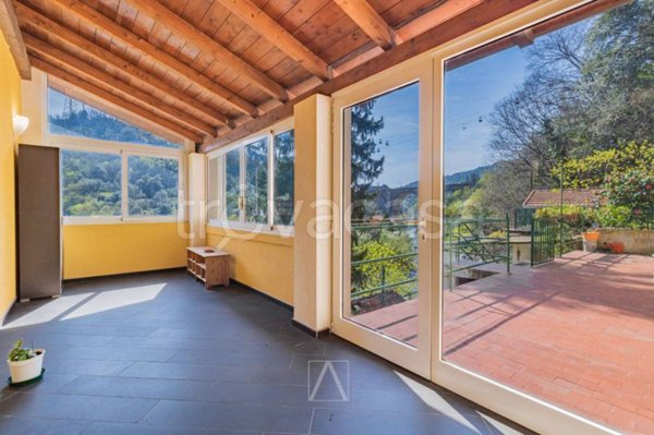 casa indipendente in vendita a Savona in zona Santuario