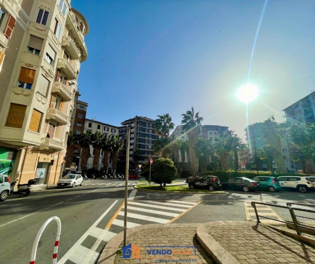 negozio in vendita a Savona