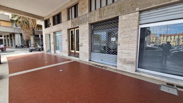 negozio in vendita a Savona