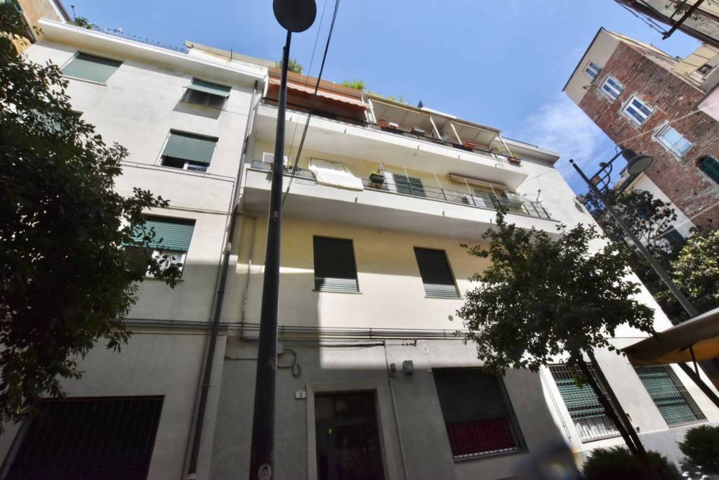 appartamento in vendita a Savona in zona Centro Storico