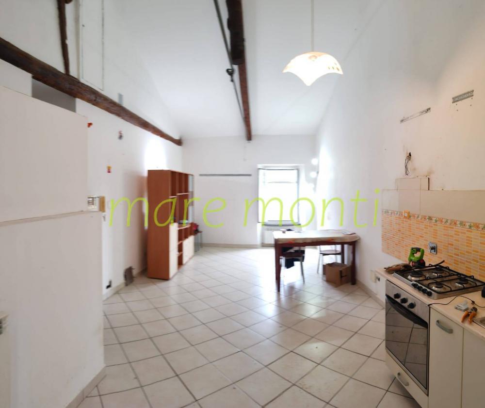 casa indipendente in vendita a Savona