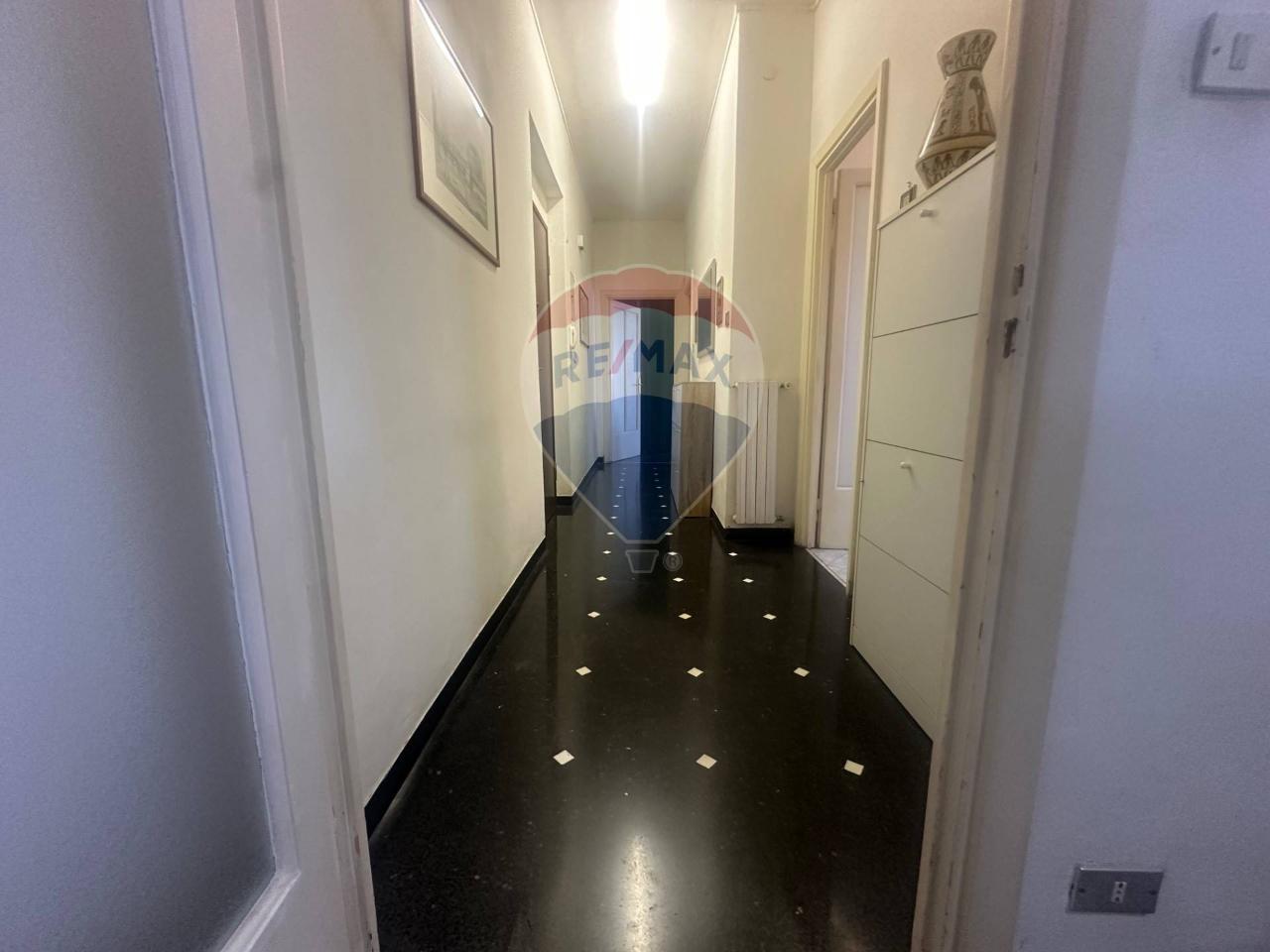 appartamento in vendita a Savona in zona Centro Storico