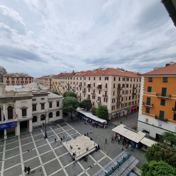 appartamento in vendita a Savona in zona Centro Storico