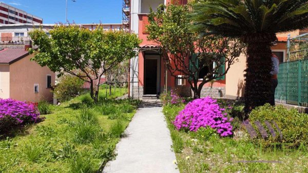 appartamento in vendita a Savona in zona Centro Storico