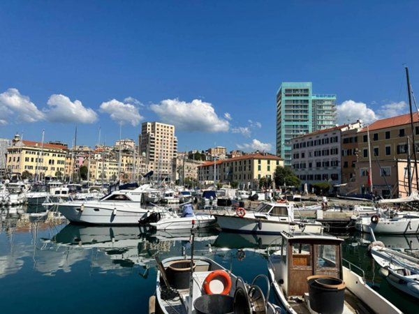 appartamento in vendita a Savona in zona Centro Storico