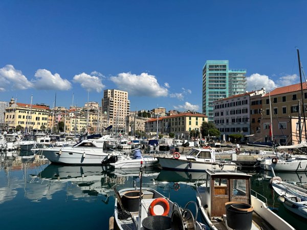 appartamento in vendita a Savona in zona Centro Storico