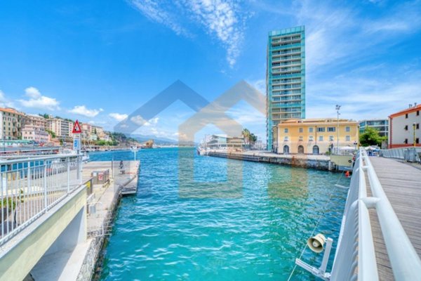 appartamento in vendita a Savona in zona Centro Storico