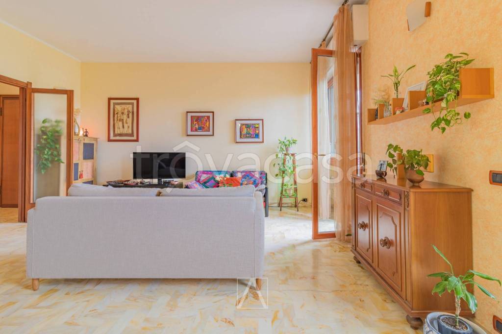 appartamento in vendita a Savona