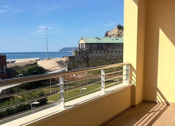 appartamento in vendita a Savona in zona Centro Storico