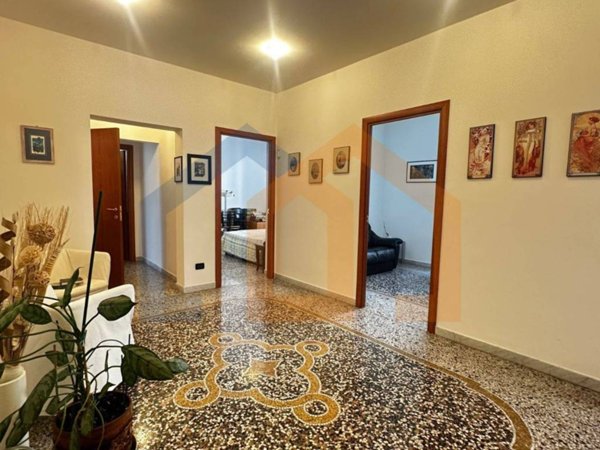 appartamento in vendita a Savona in zona Centro Storico