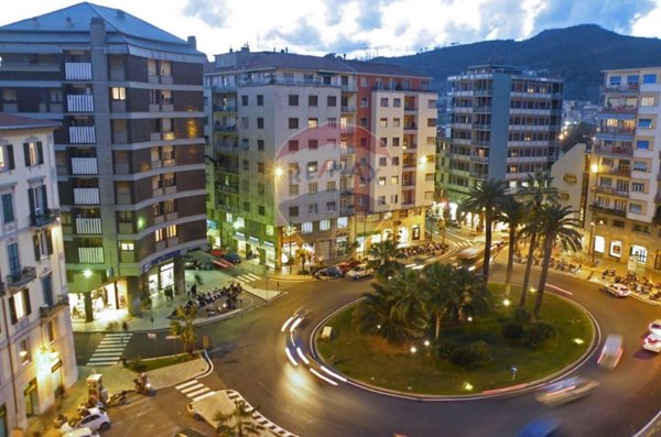 appartamento in vendita a Savona in zona Centro Storico