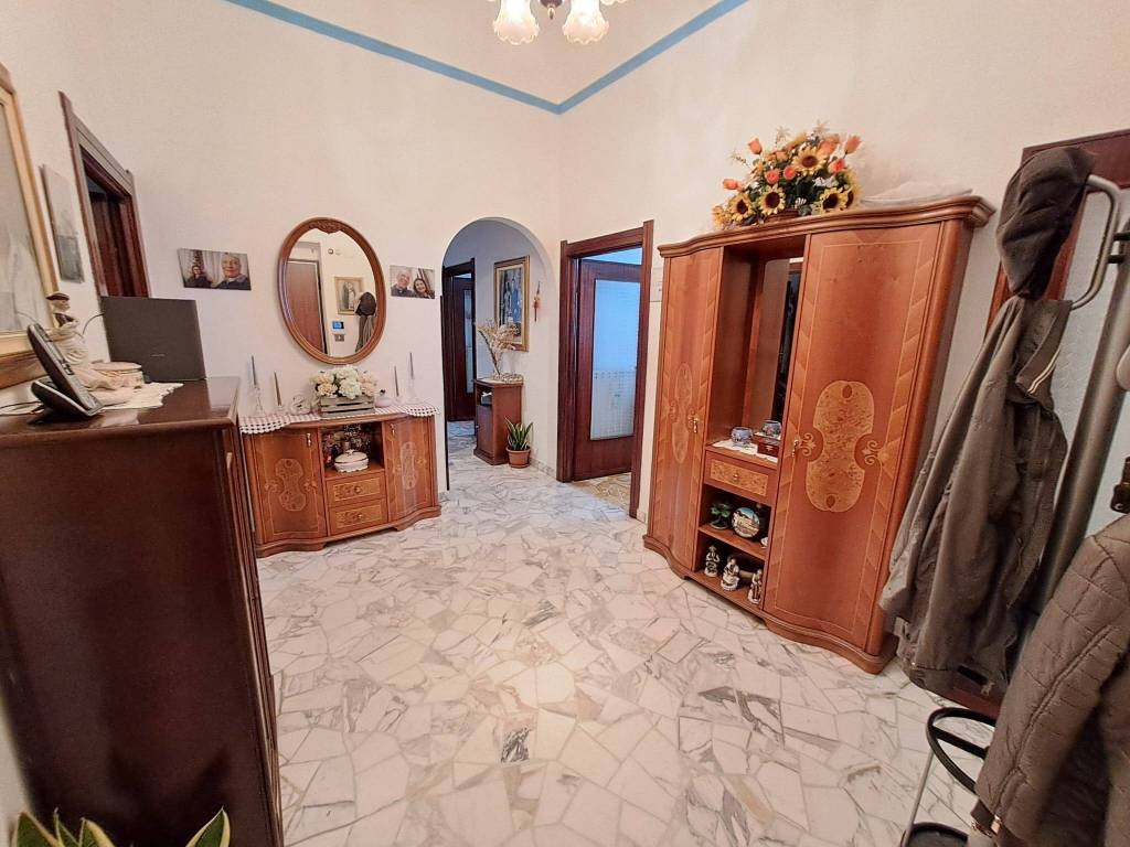 appartamento in vendita a Savona in zona Centro Storico