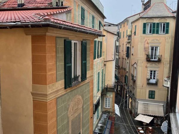 appartamento in vendita a Savona in zona Centro Storico