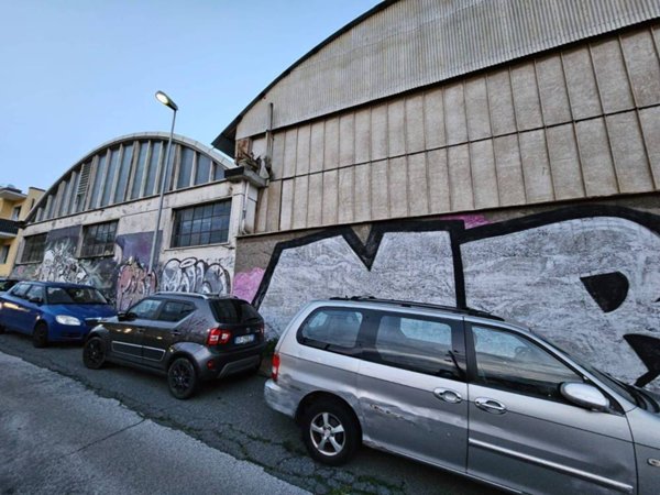 capannone in vendita a Savona