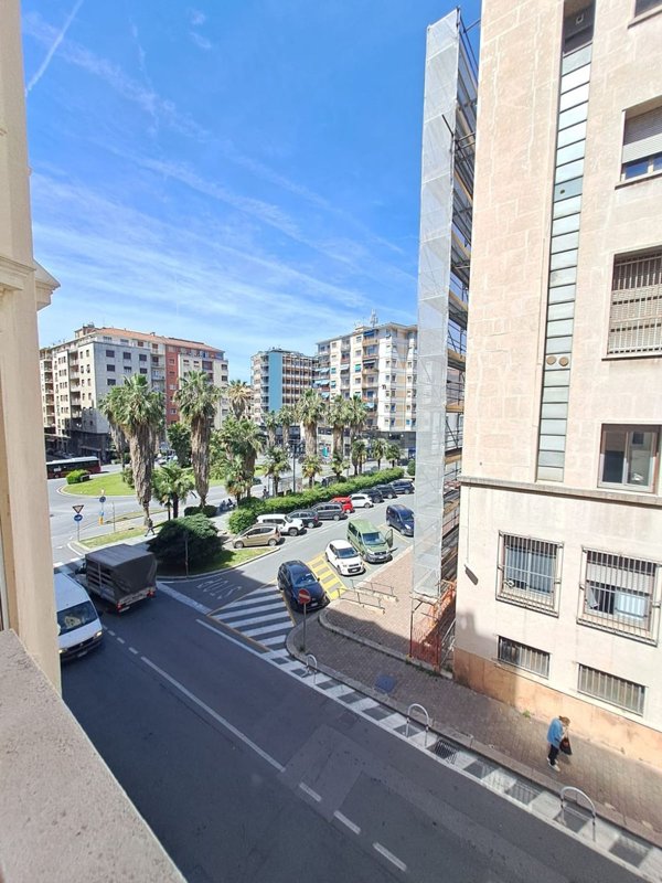 appartamento in vendita a Savona in zona Centro Storico