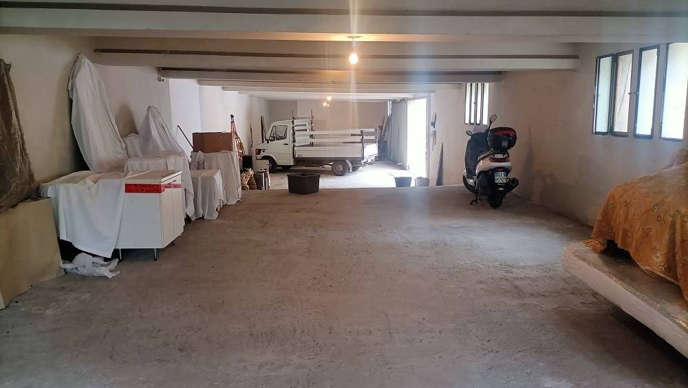 locale di sgombero in vendita a Savona