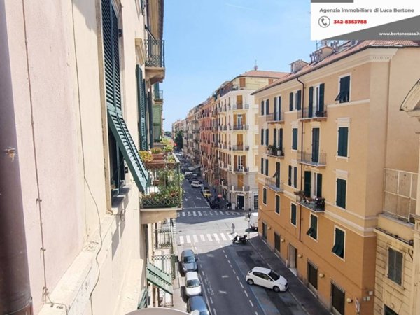 appartamento in vendita a Savona in zona Centro Storico