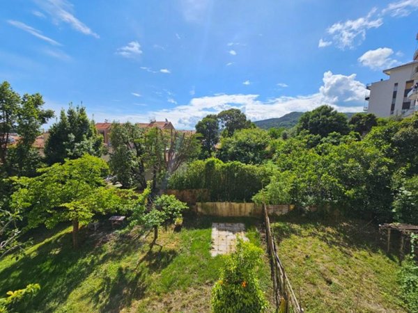 appartamento in vendita a Savona in zona Centro Storico