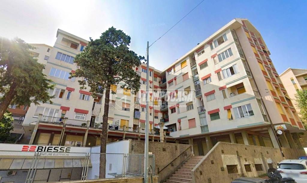 appartamento in vendita a Savona in zona Centro Storico