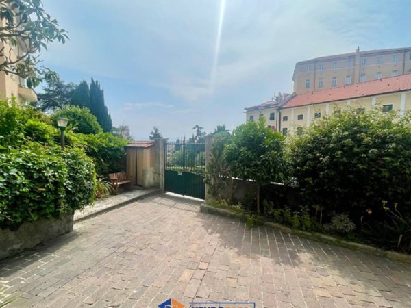 appartamento in vendita a Savona in zona Centro Storico