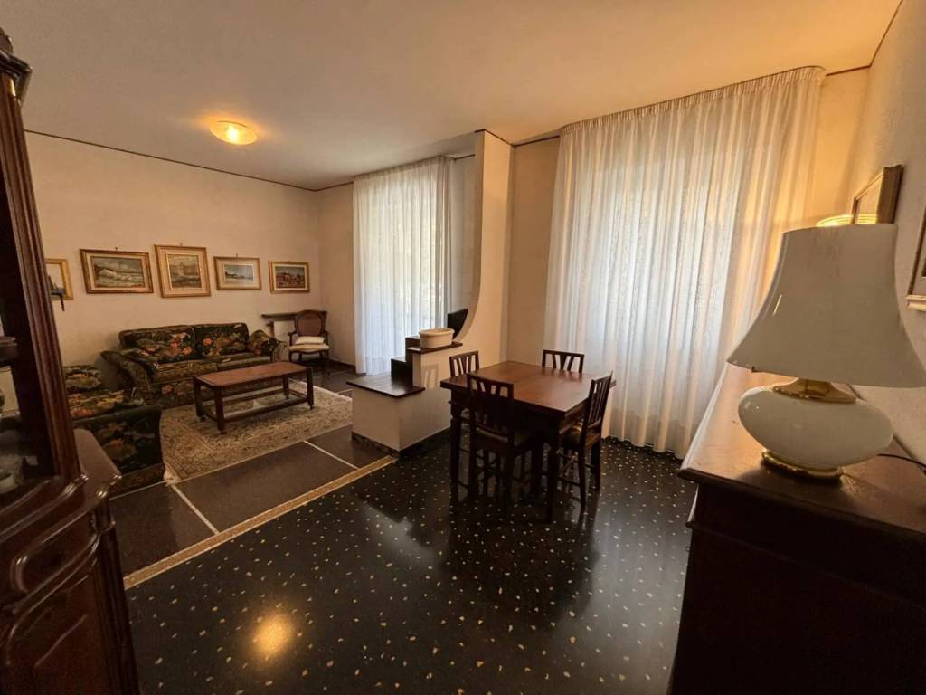 appartamento in vendita a Savona in zona Centro Storico