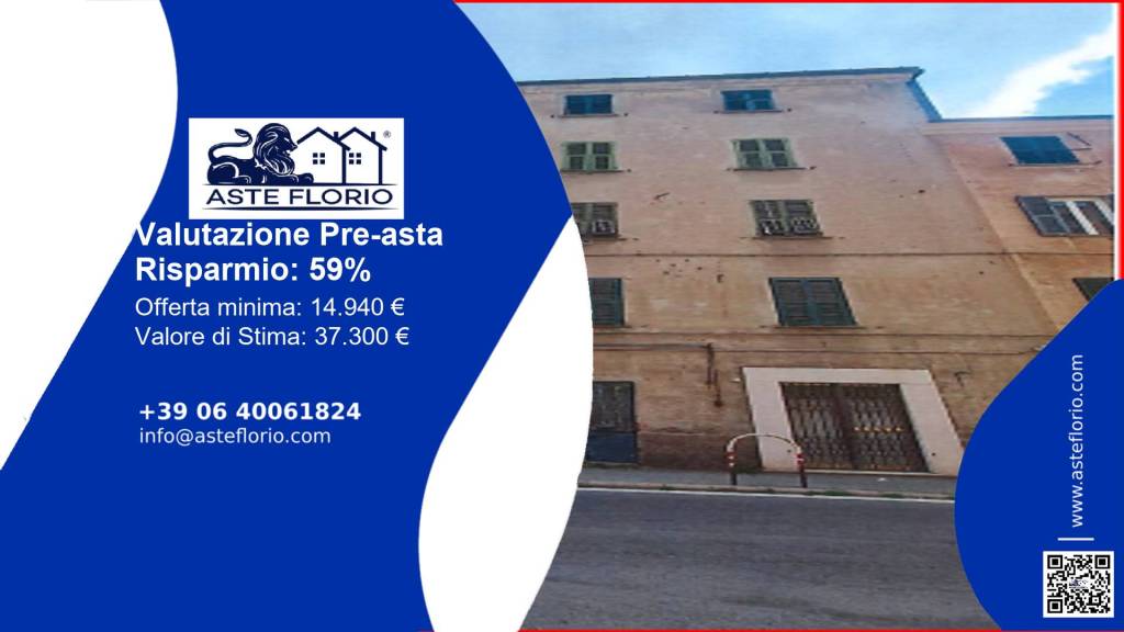 negozio in vendita a Savona in zona Santuario