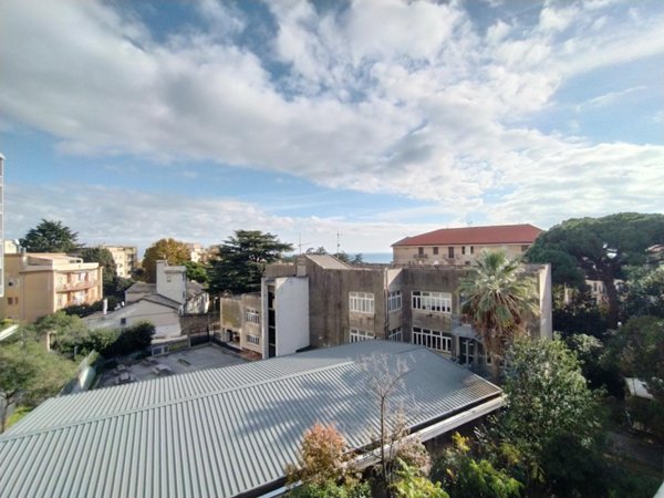 appartamento in vendita a Savona in zona Centro Storico