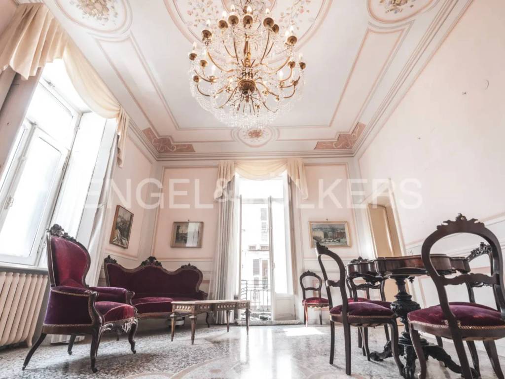 appartamento in vendita a Savona in zona Centro Storico