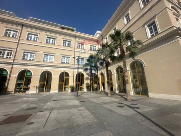 appartamento in vendita a Savona in zona Centro Storico