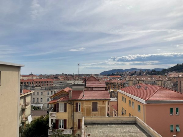 casa indipendente in vendita a Savona in zona Centro Storico