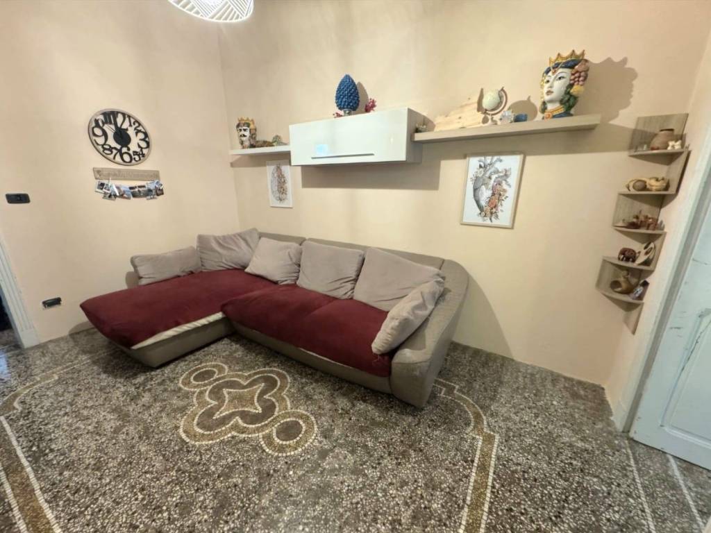appartamento in vendita a Savona in zona Centro Storico