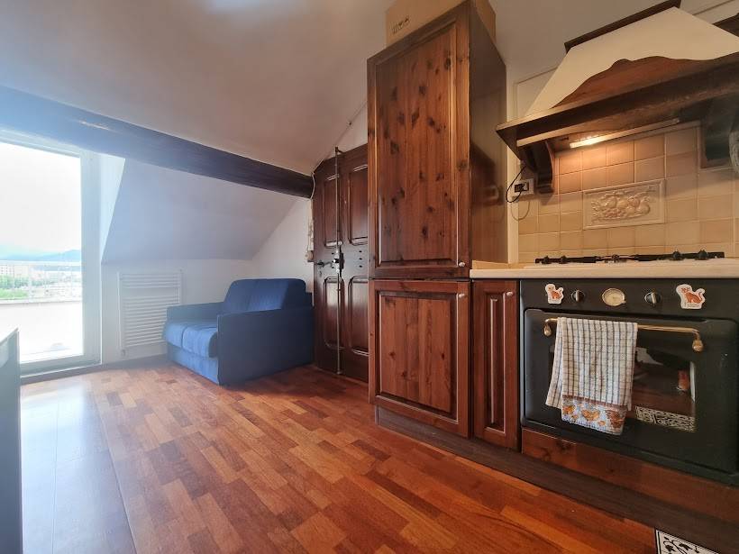 appartamento in vendita a Savona in zona Centro Storico