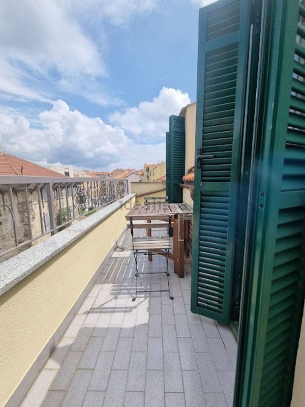 appartamento in vendita a Savona in zona Centro Storico