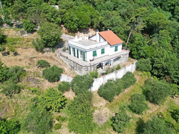 casa indipendente in vendita a Savona