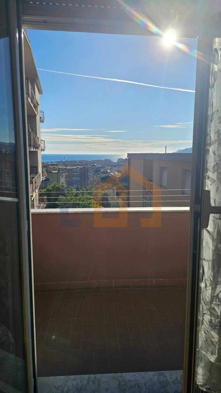 appartamento in vendita a Savona in zona Centro Storico