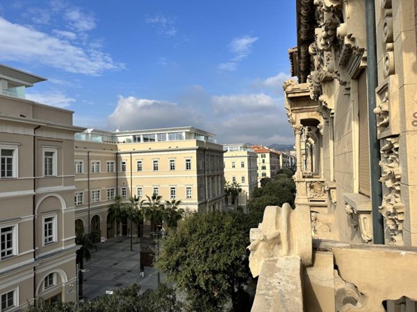 appartamento in vendita a Savona in zona Centro Storico