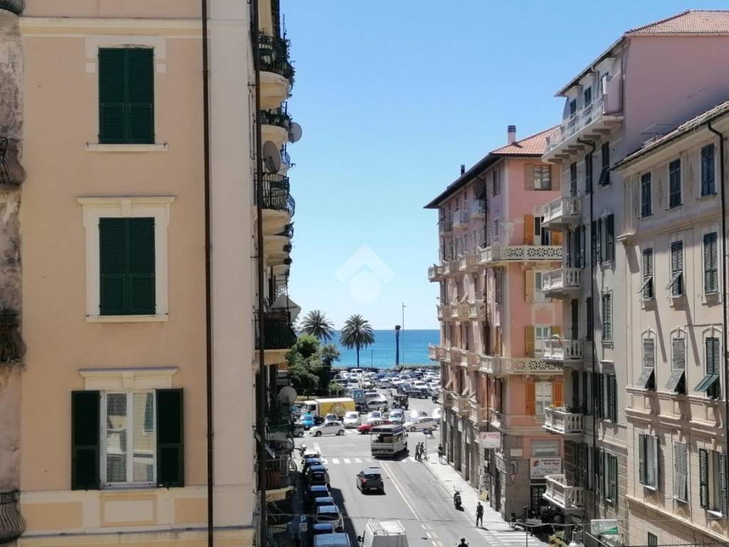 appartamento in vendita a Savona in zona Centro Storico
